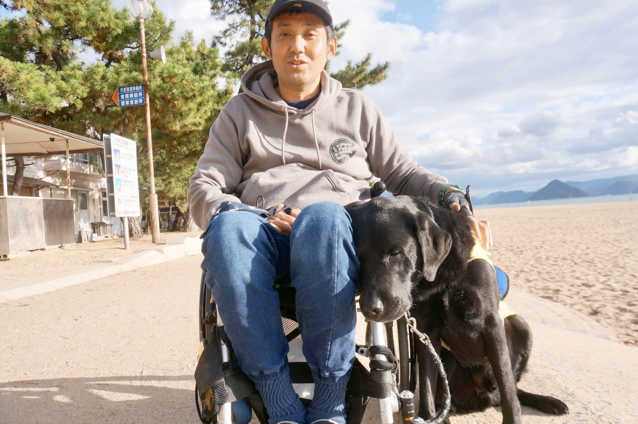 ラブラドール,介助犬,パラサーファー